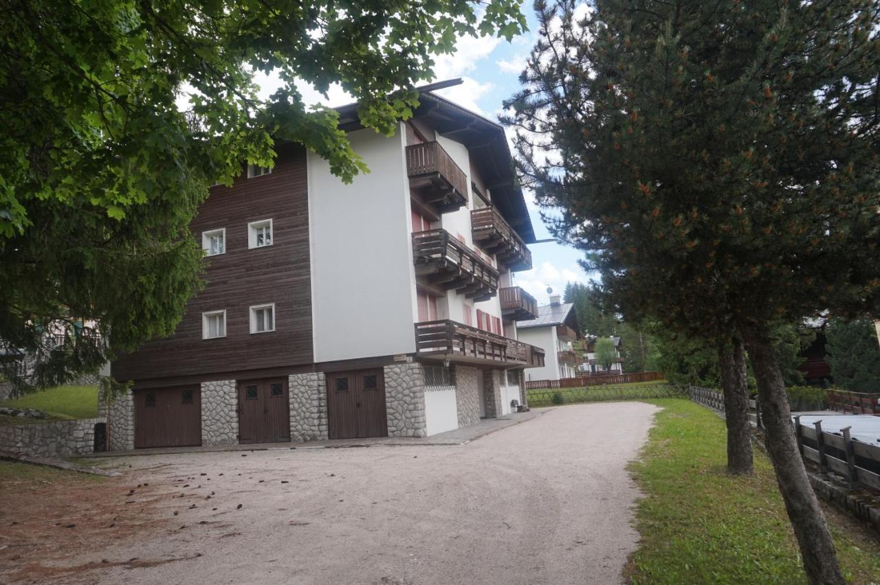 Faloria Studio Apartment กอร์ตินาดัมเปซโซ ภายนอก รูปภาพ